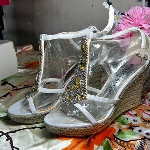 White House|BlackMarket white leather espadrille open toe‎ blinged sandal 7.5